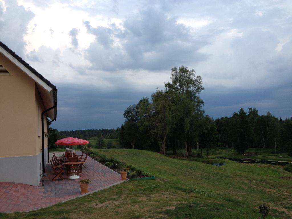 Poeoeni Tavern & Guesthouse Misso Dış mekan fotoğraf