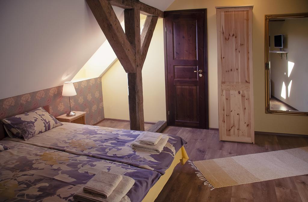 Poeoeni Tavern & Guesthouse Misso Dış mekan fotoğraf